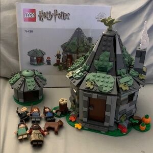 LEGO Harry Potter Magical Hut Set